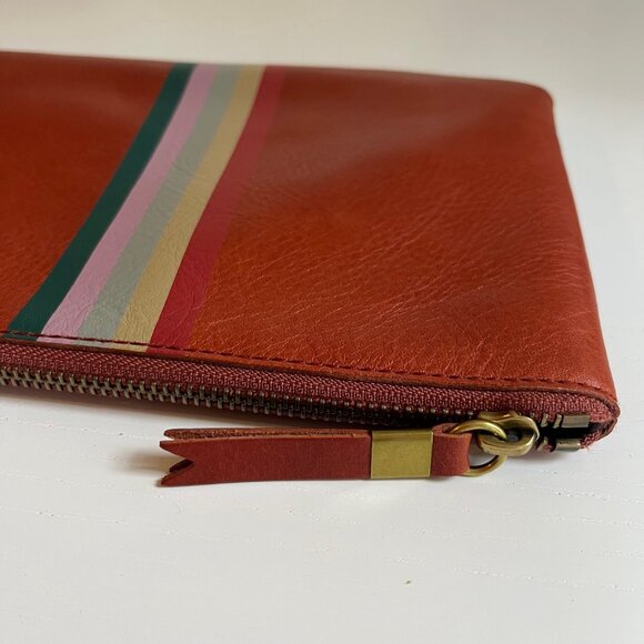 NWOT Madewell The Leather Pouch Clutch In Faded Rust Multi - Picture 2 of 6